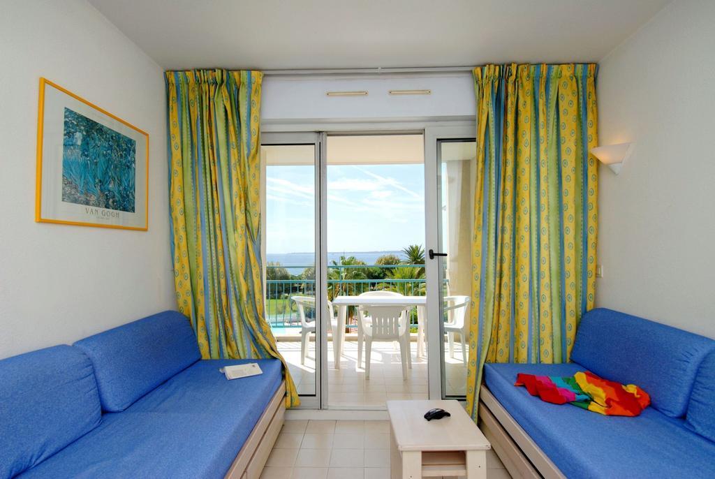 Residence Odalys Les Pins Bleus Juan-les-Pins Kamer foto