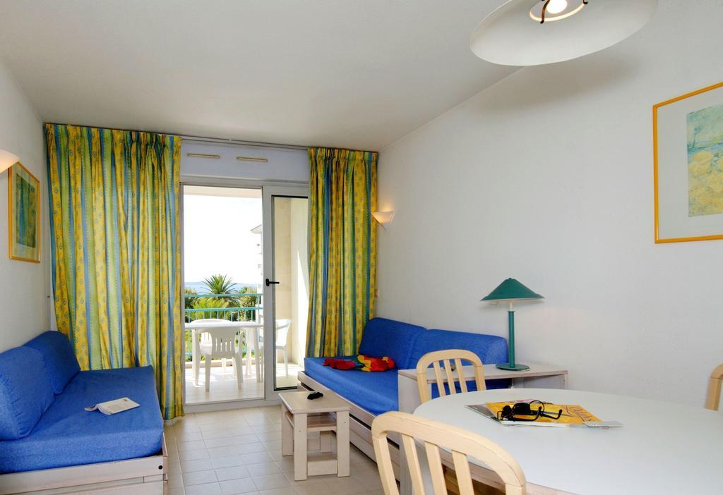Residence Odalys Les Pins Bleus Juan-les-Pins Kamer foto