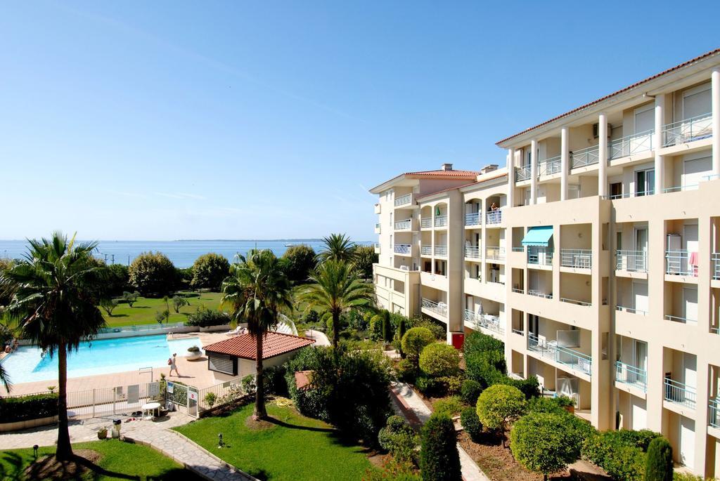 Residence Odalys Les Pins Bleus Juan-les-Pins Buitenkant foto