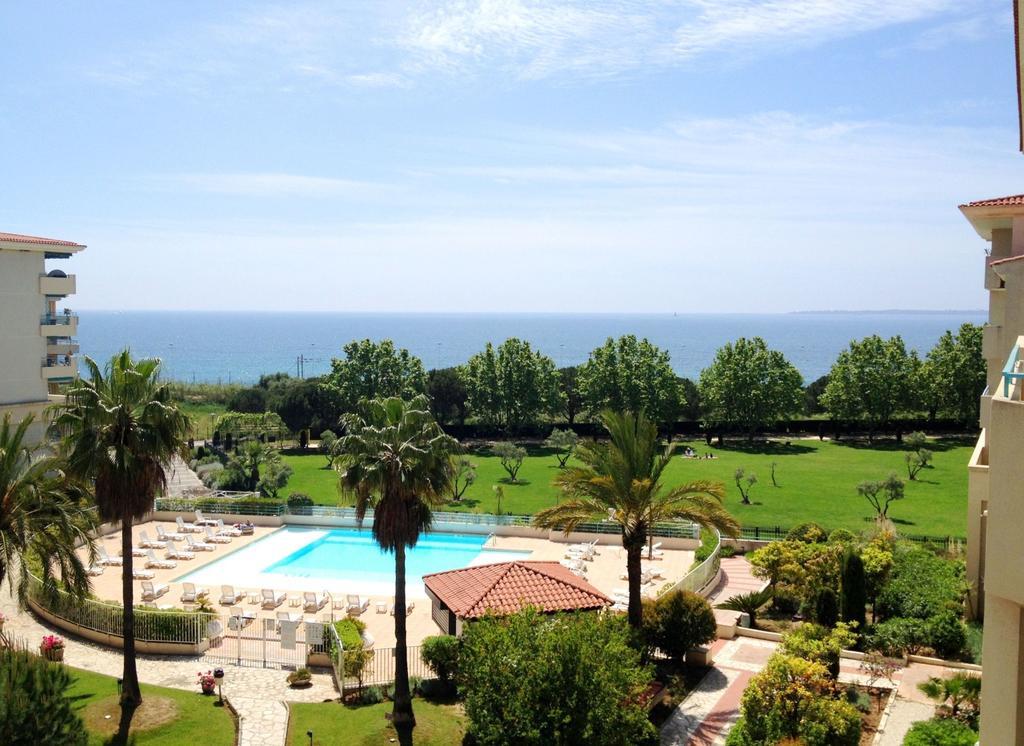 Residence Odalys Les Pins Bleus Juan-les-Pins Buitenkant foto