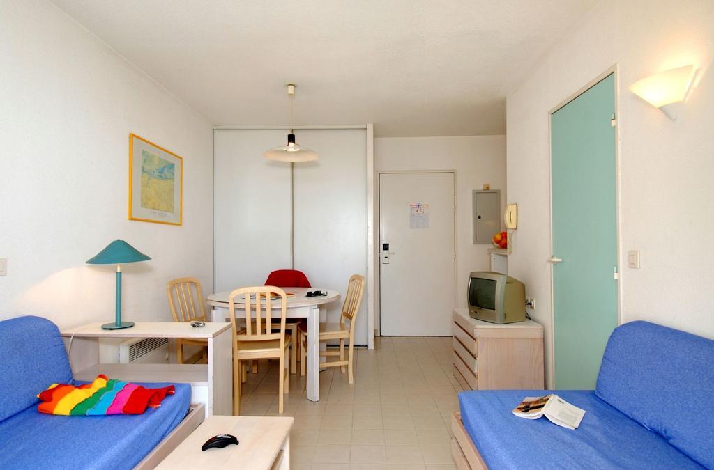 Residence Odalys Les Pins Bleus Juan-les-Pins Buitenkant foto
