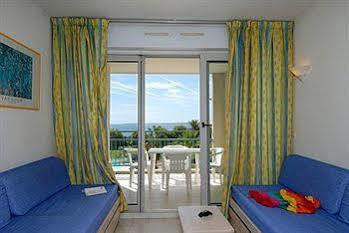 Residence Odalys Les Pins Bleus Juan-les-Pins Buitenkant foto